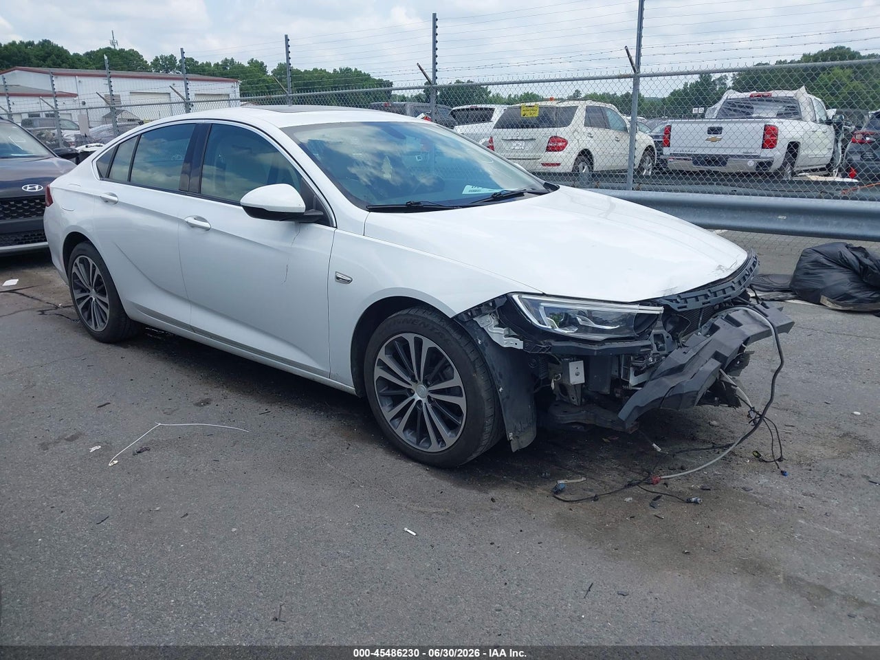 W04GP6SX3J1****** · 2018 BUICK REGAL SPORTBACK ESSENCE