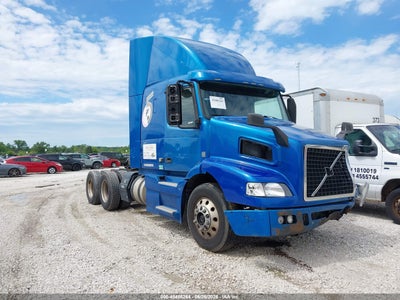 4V4MC9EG9GN****** · 2016 VOLVO VN VNM