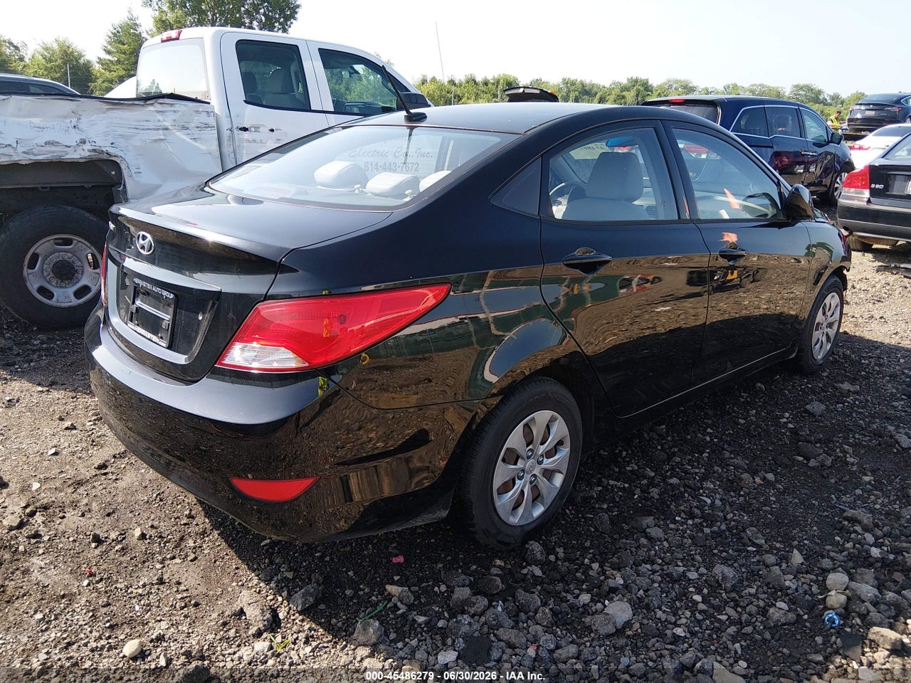 2016 HYUNDAI ACCENT SE · 4/11