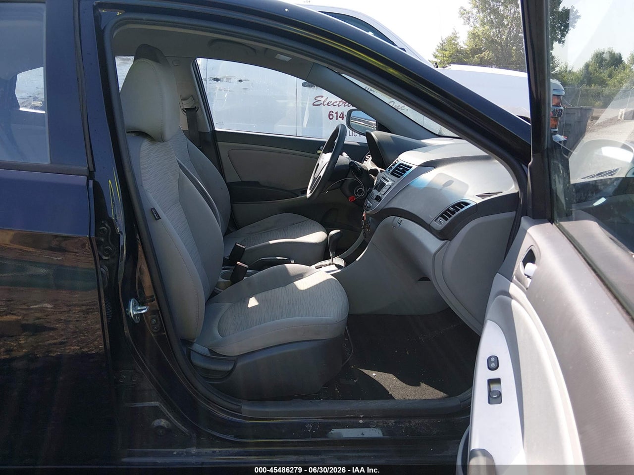 2016 HYUNDAI ACCENT SE · 5/11