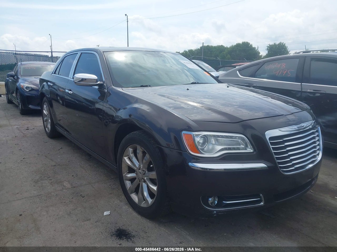 2C3CCAKT1DH****** · 2013 CHRYSLER 300C AWD