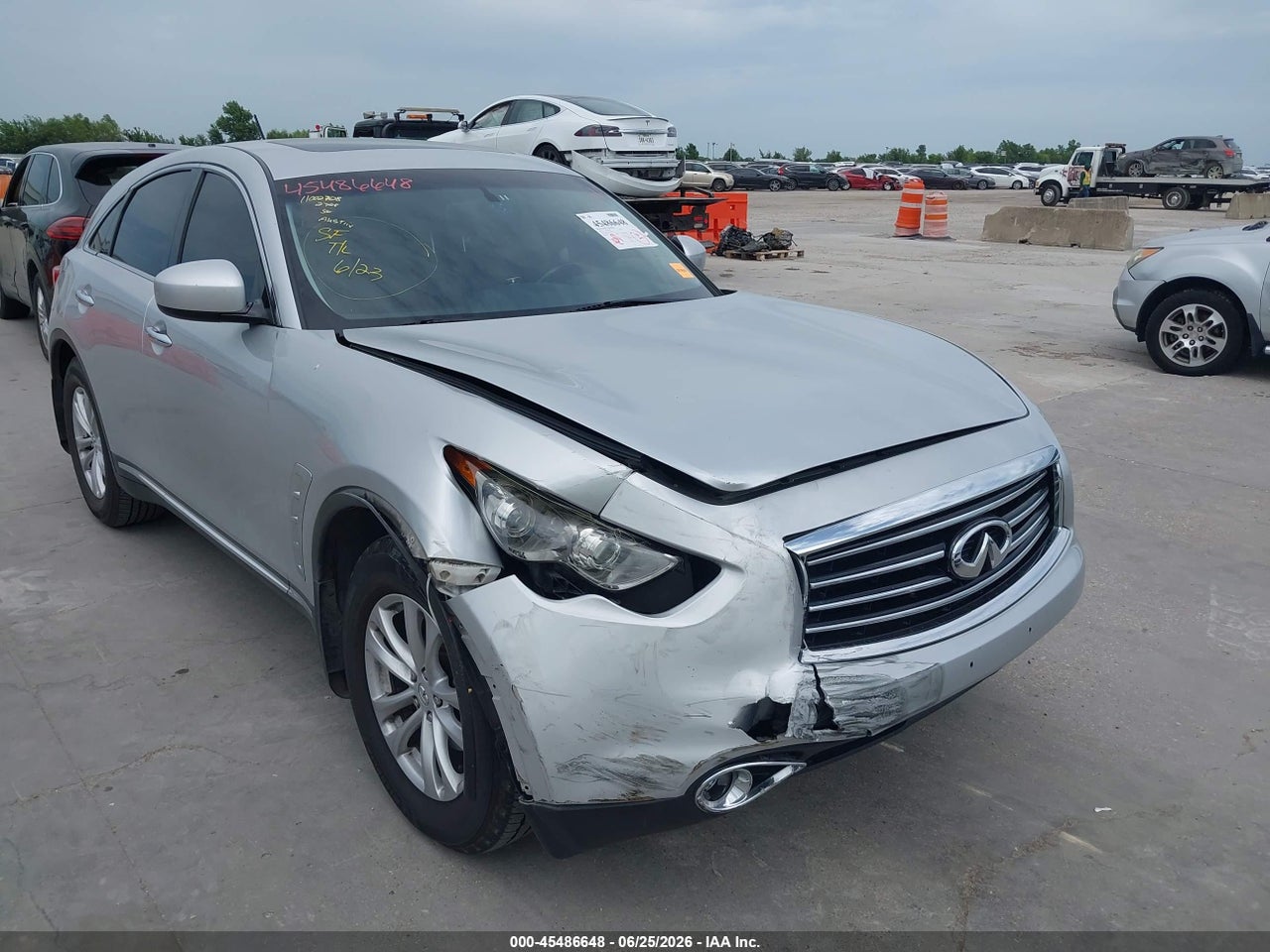 JN8CS1MU5GM****** · 2016 INFINITI QX70