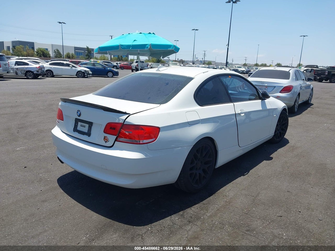 WBAWV13559P****** · 2009 BMW 328I   · 4/11