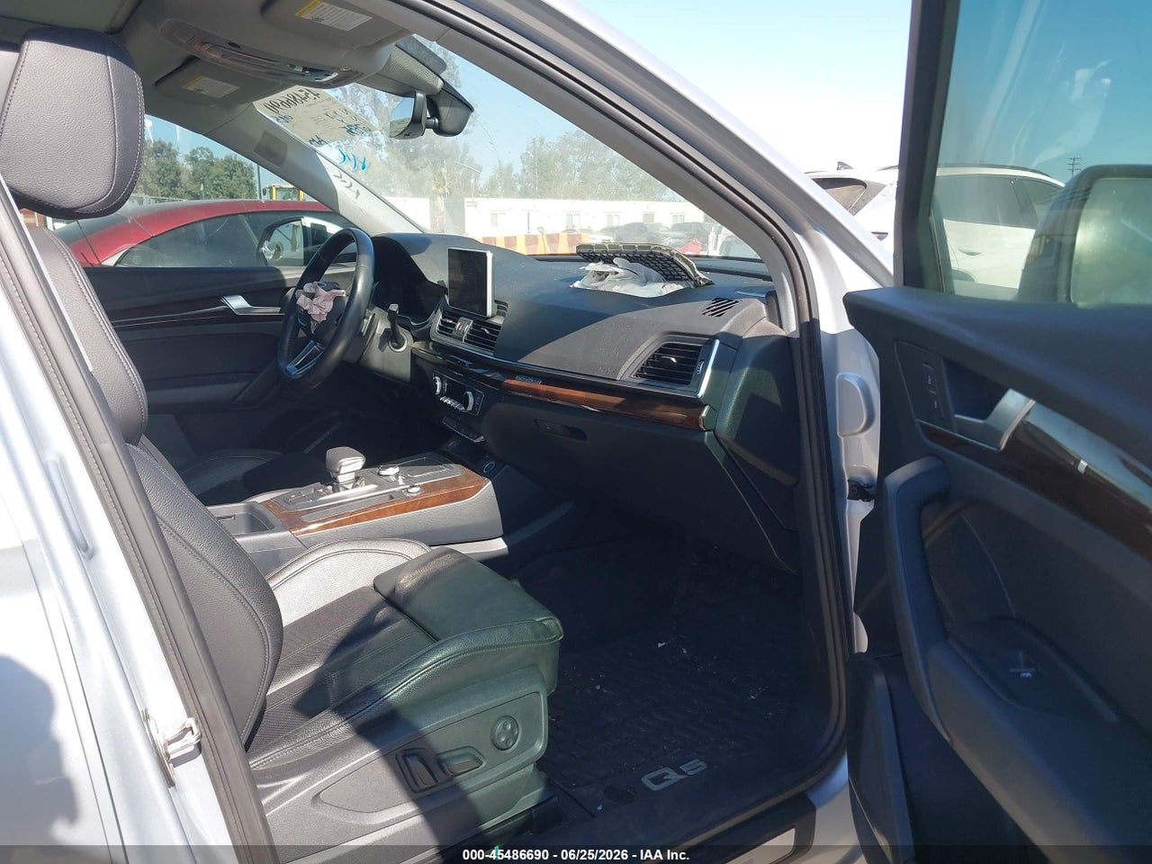 2018 AUDI Q5 2.0T PREMIUM/2.0T TECH PREMIUM · 5/11