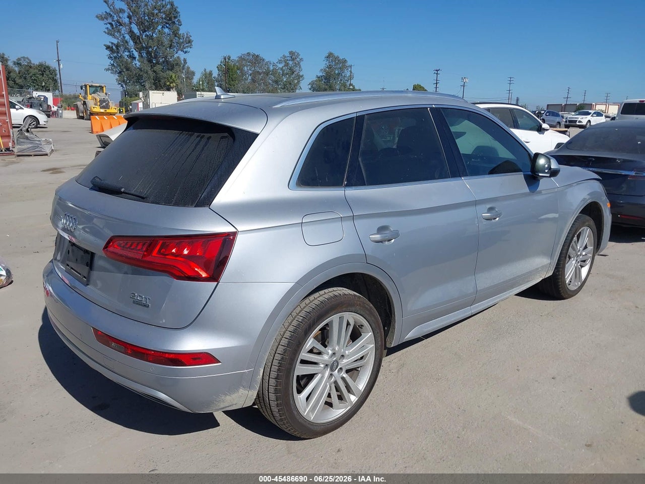 2018 AUDI Q5 2.0T PREMIUM/2.0T TECH PREMIUM · 4/11