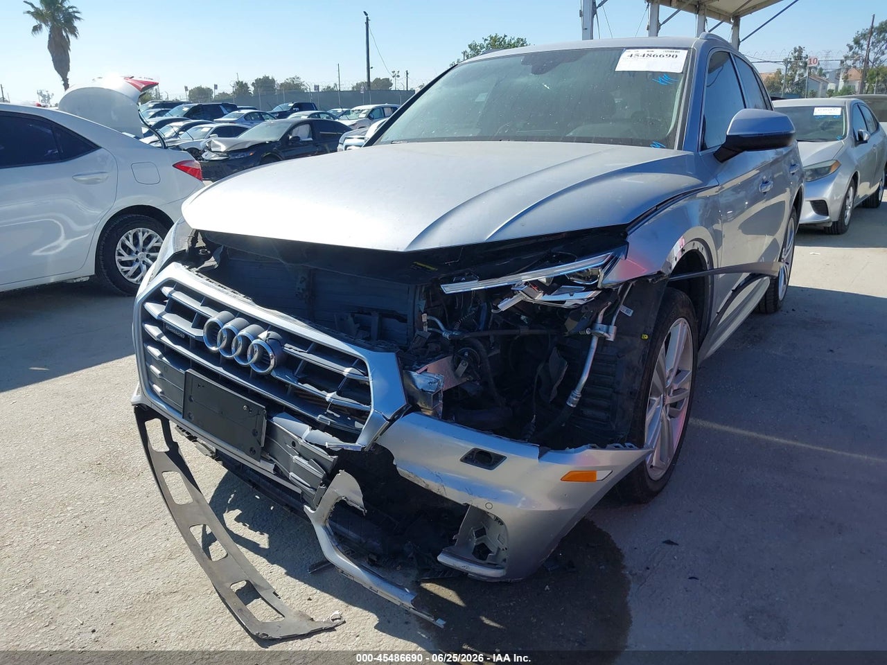 2018 AUDI Q5 2.0T PREMIUM/2.0T TECH PREMIUM · 6/11