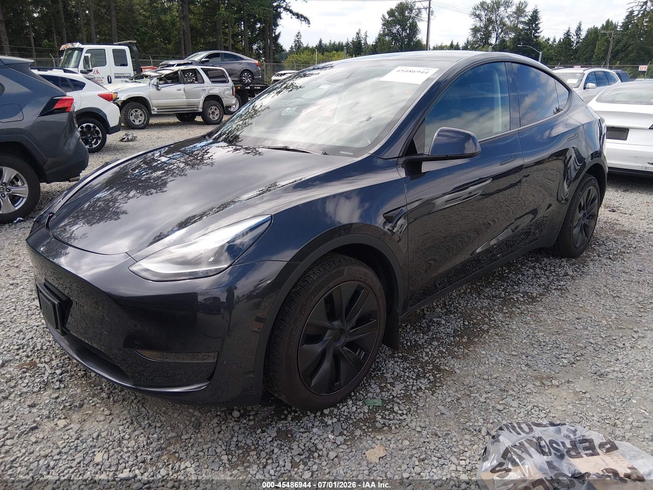 2025 TESLA MODEL Y LONG RANGE DUAL MOTOR REAR-WHEEL DRIVE · 2/11