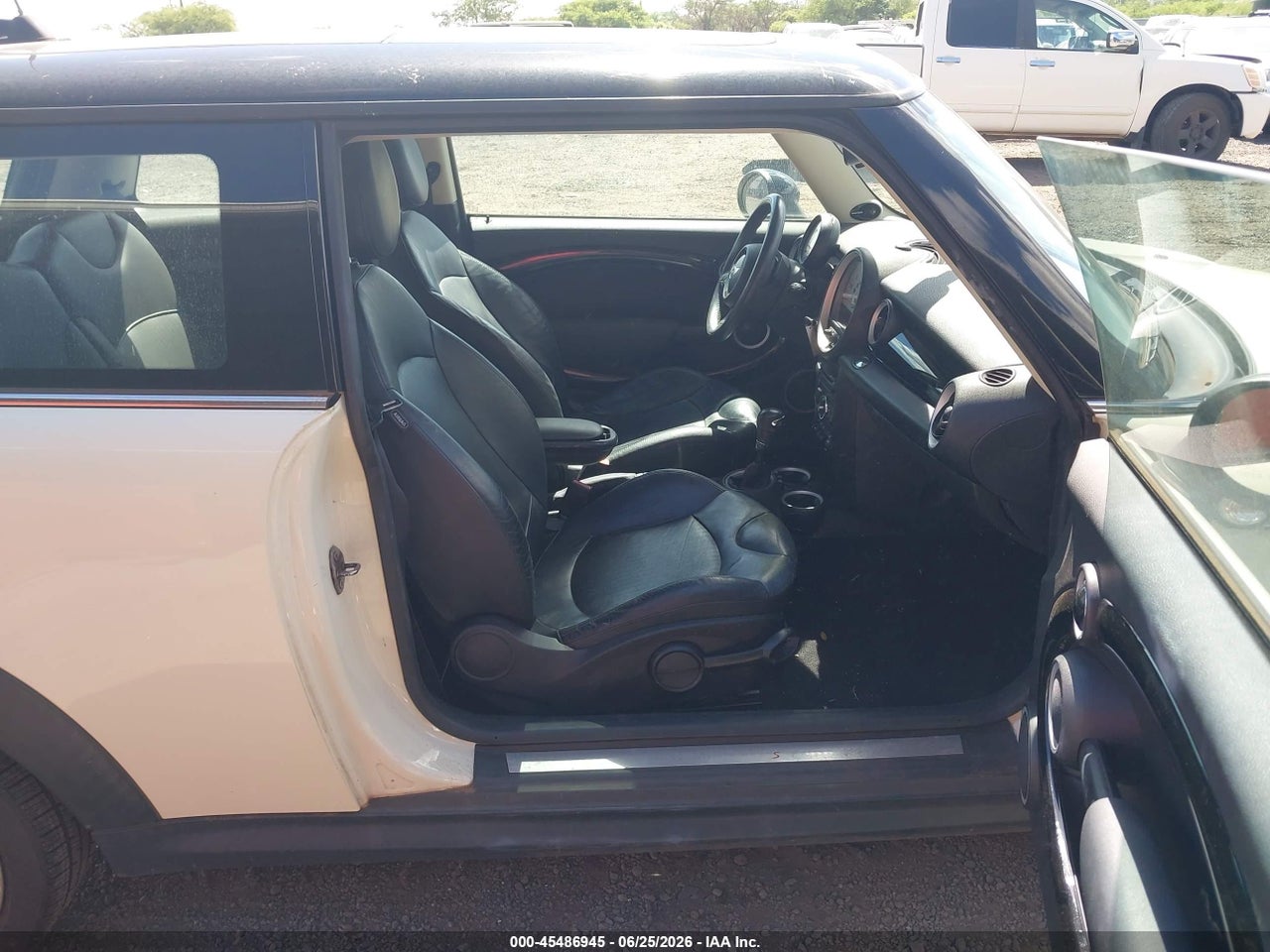 2012 MINI COOPER S · 5/11