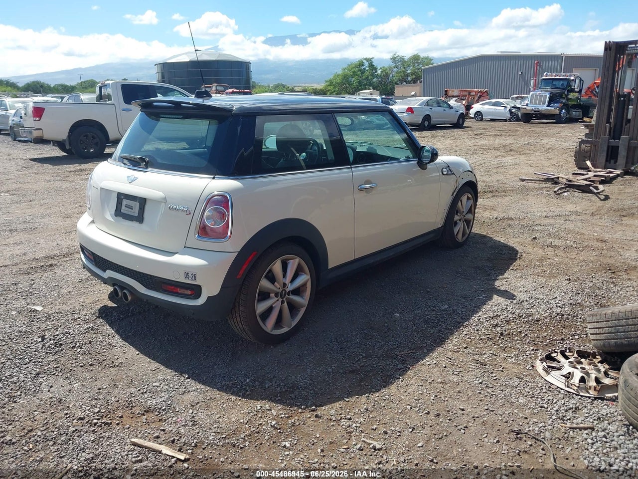 2012 MINI COOPER S · 4/11