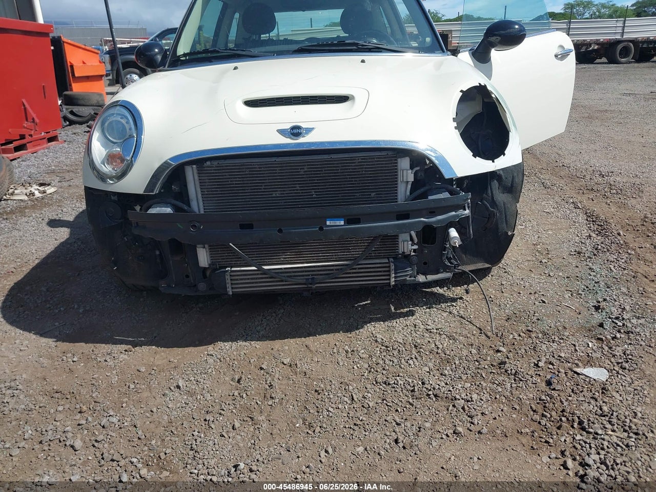 2012 MINI COOPER S · 6/11