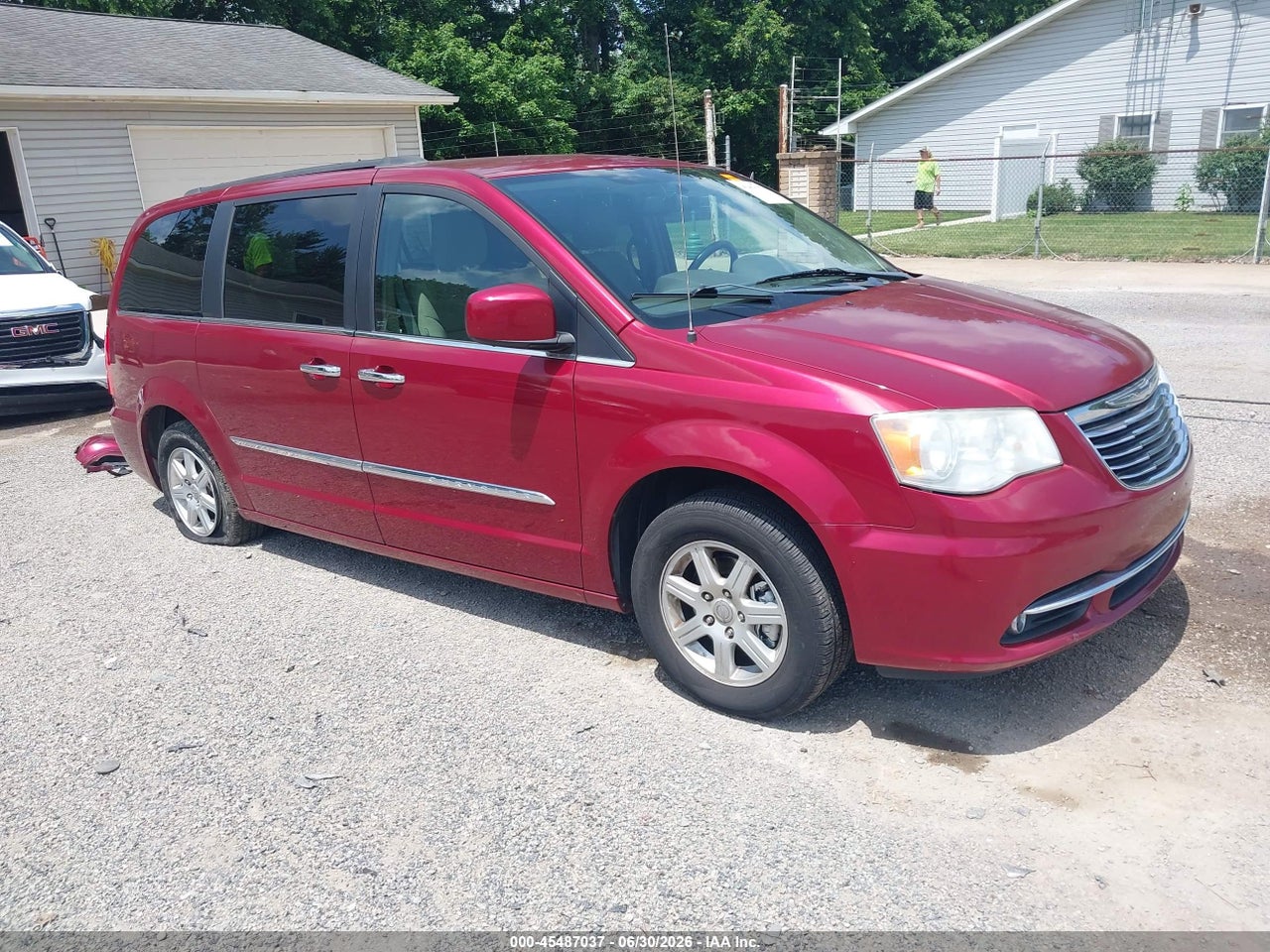 2A4RR5DG1BR****** · 2011 CHRYSLER TOWN &amp; COUNTRY TOURING