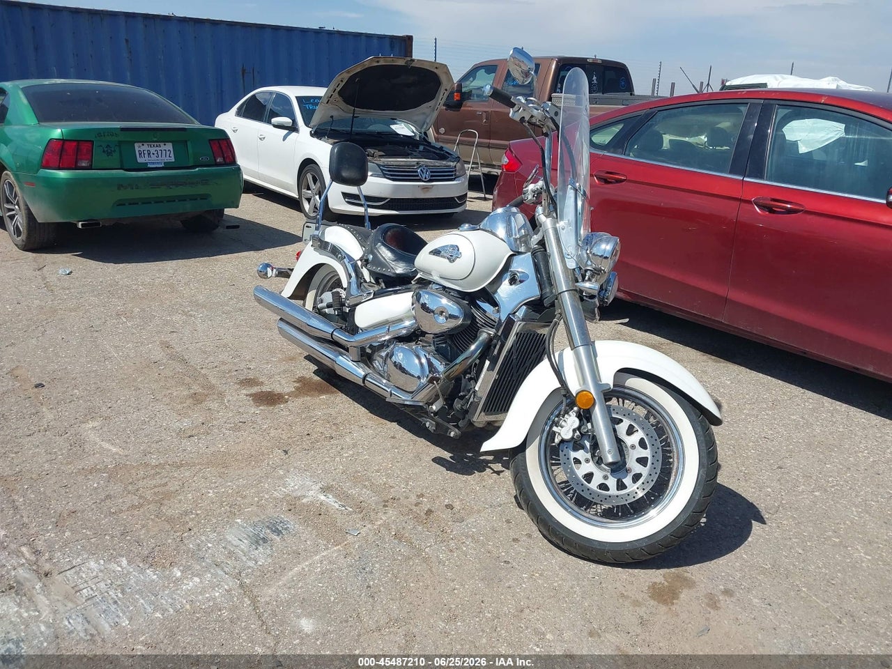 JS1VS54AX32****** · 2003 SUZUKI VL800