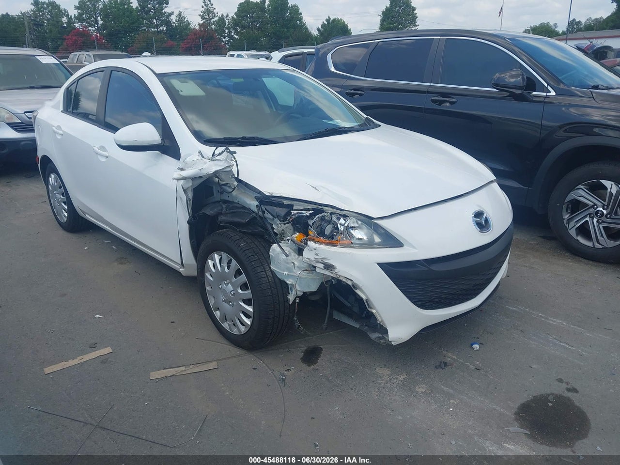 JM1BL1UF6B1****** · 2011 MAZDA MAZDA3 I SPORT