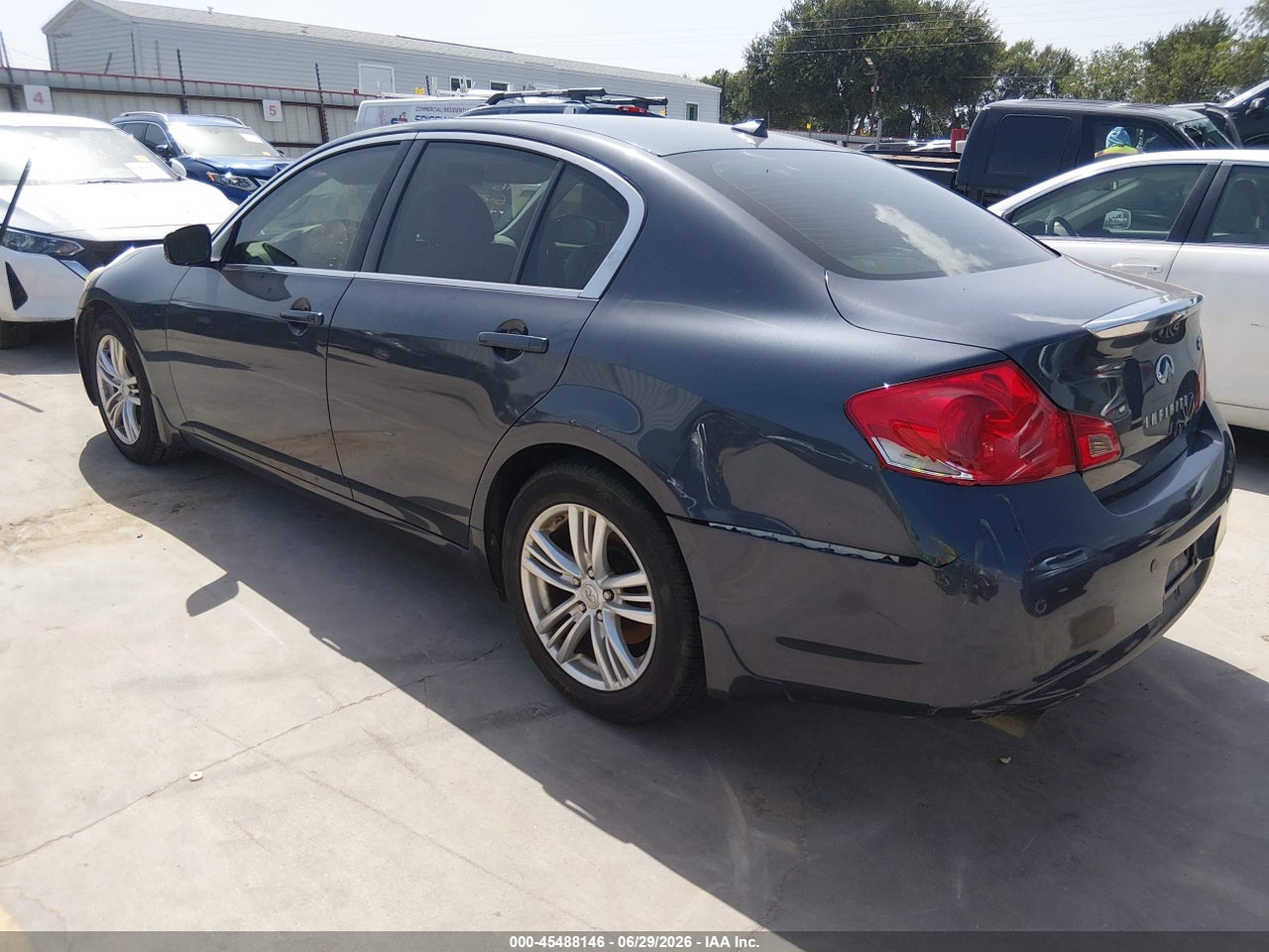 2013 INFINITI G37 JOURNEY · 3/11