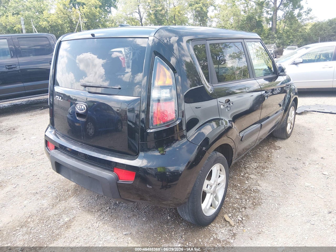 2011 KIA SOUL + · 4/11