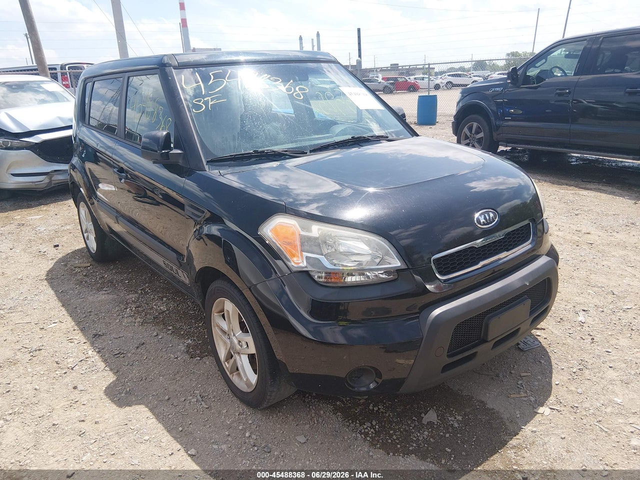 KNDJT2A26B7****** · 2011 KIA SOUL +