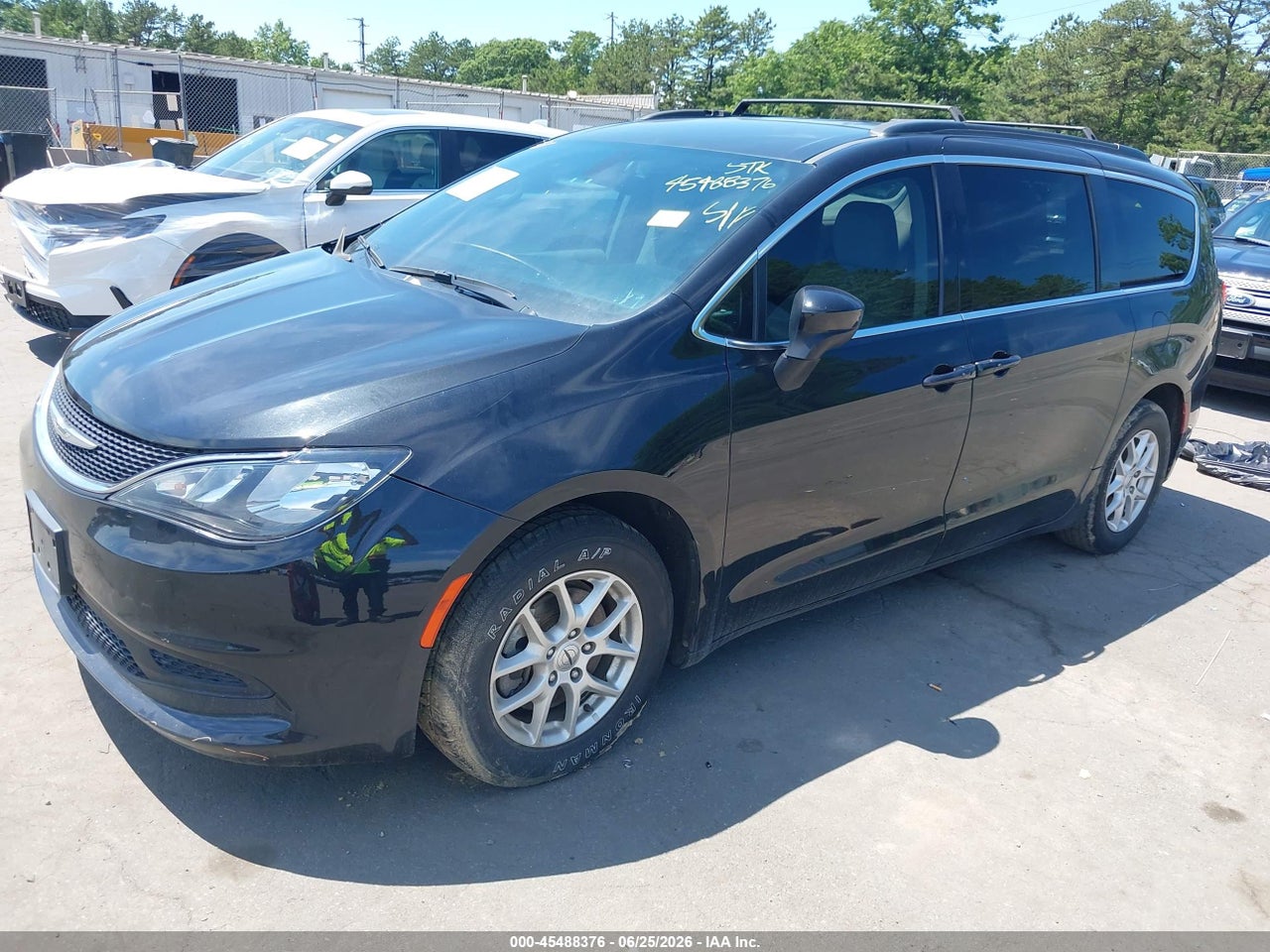 2021 CHRYSLER VOYAGER LXI · 2/11