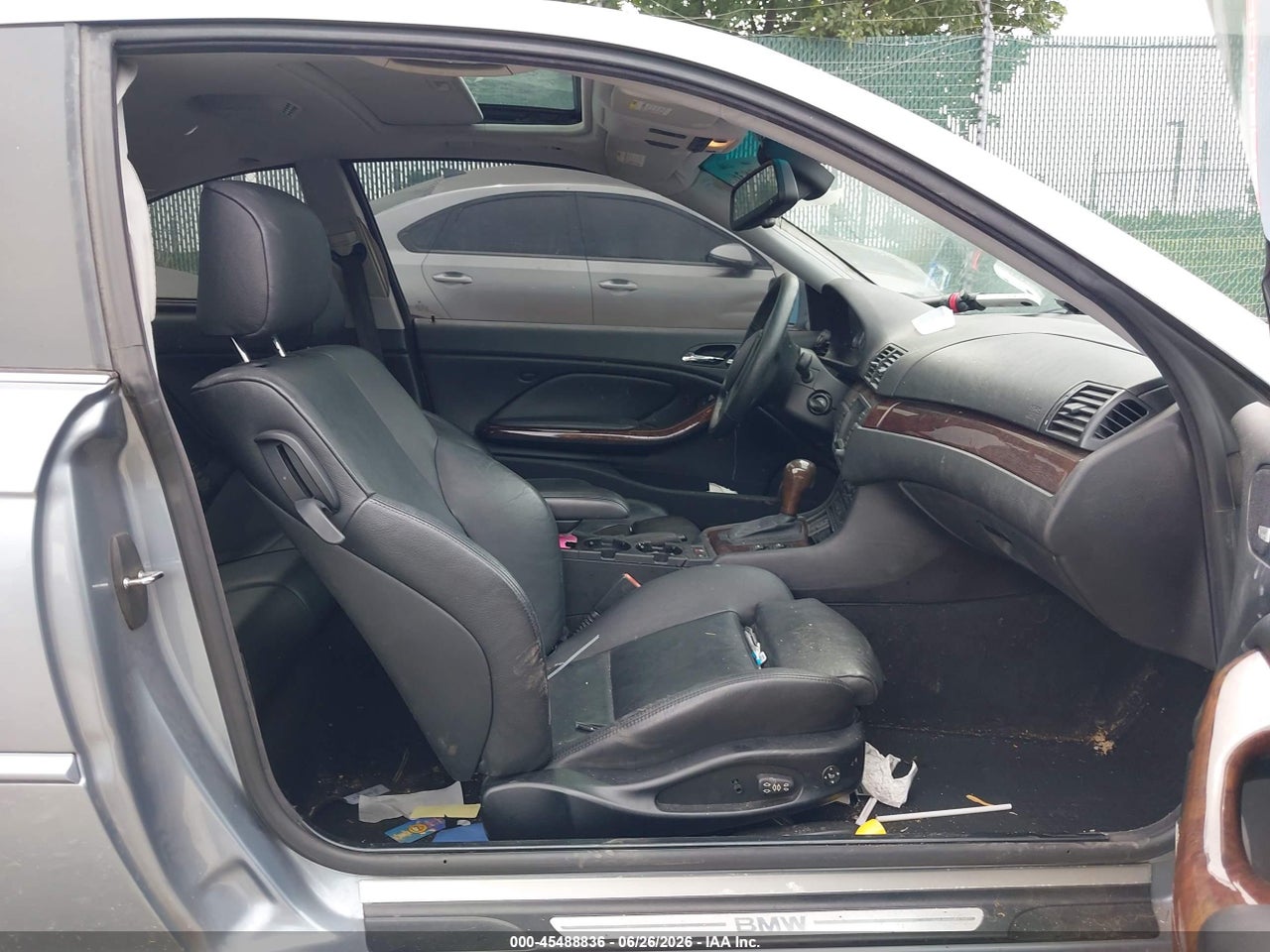 2006 BMW 330CI   · 5/11