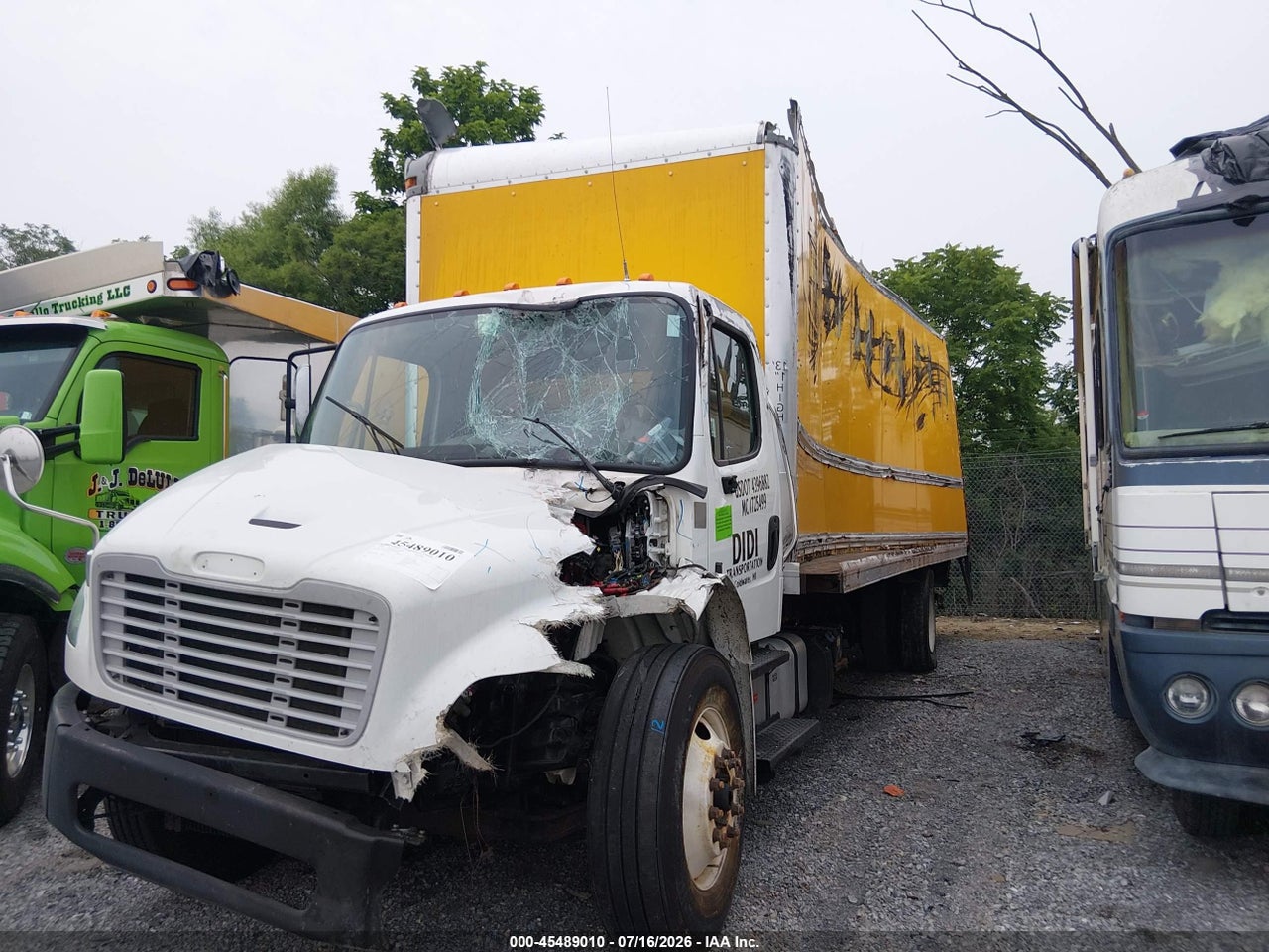 3ALACWFCXJD****** · 2018 FREIGHTLINER M2 106 · 2/10