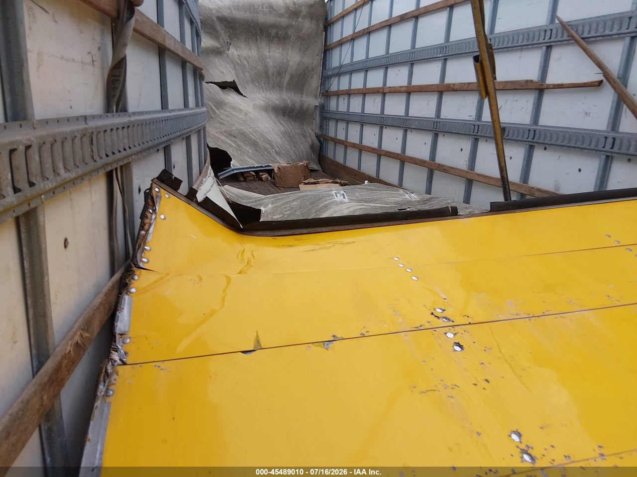 3ALACWFCXJD****** · 2018 FREIGHTLINER M2 106 · 7/10