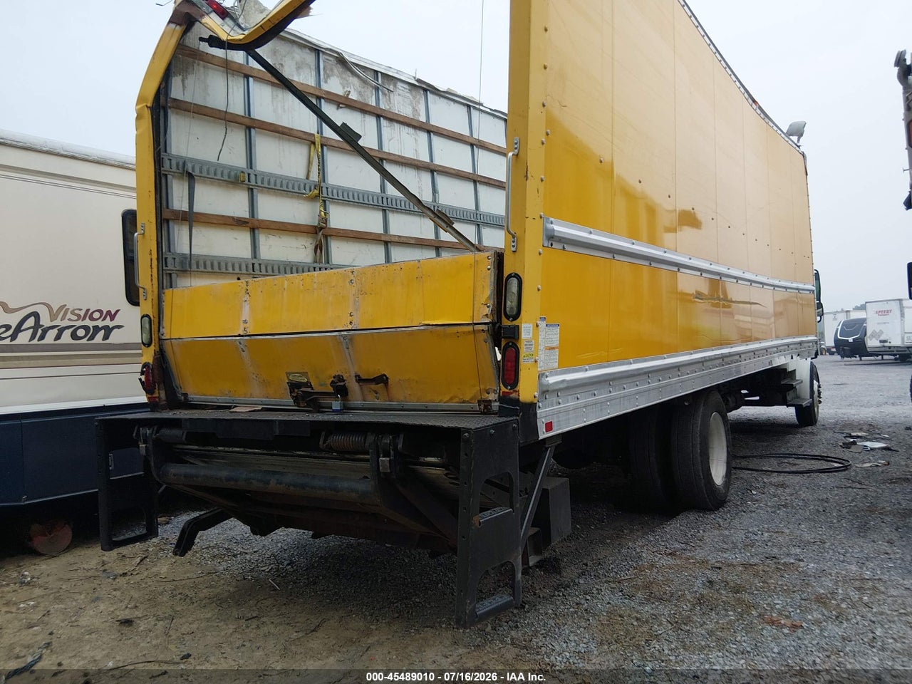 3ALACWFCXJD****** · 2018 FREIGHTLINER M2 106 · 4/10
