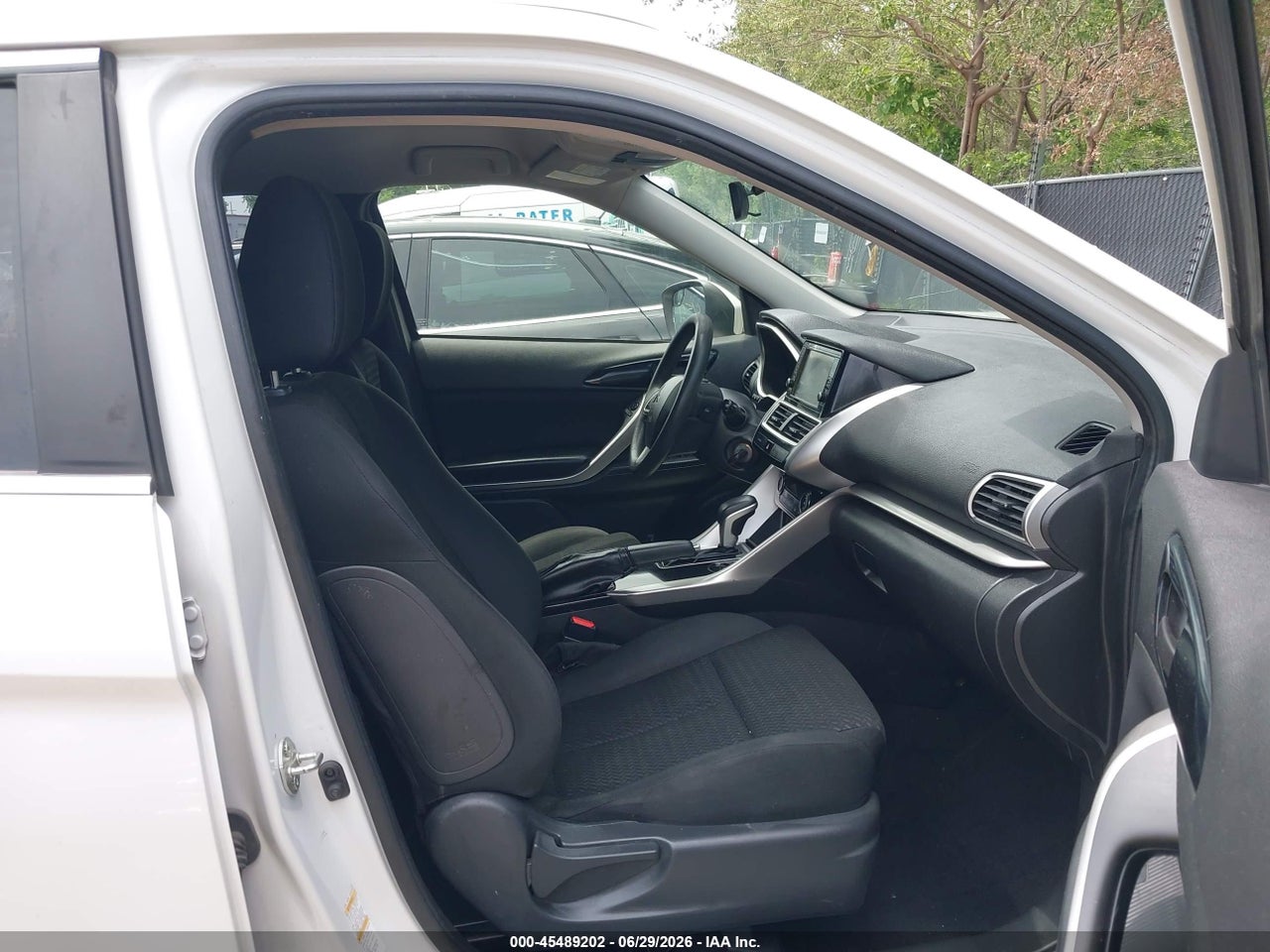 2020 MITSUBISHI ECLIPSE CROSS ES 1.5T · 5/11