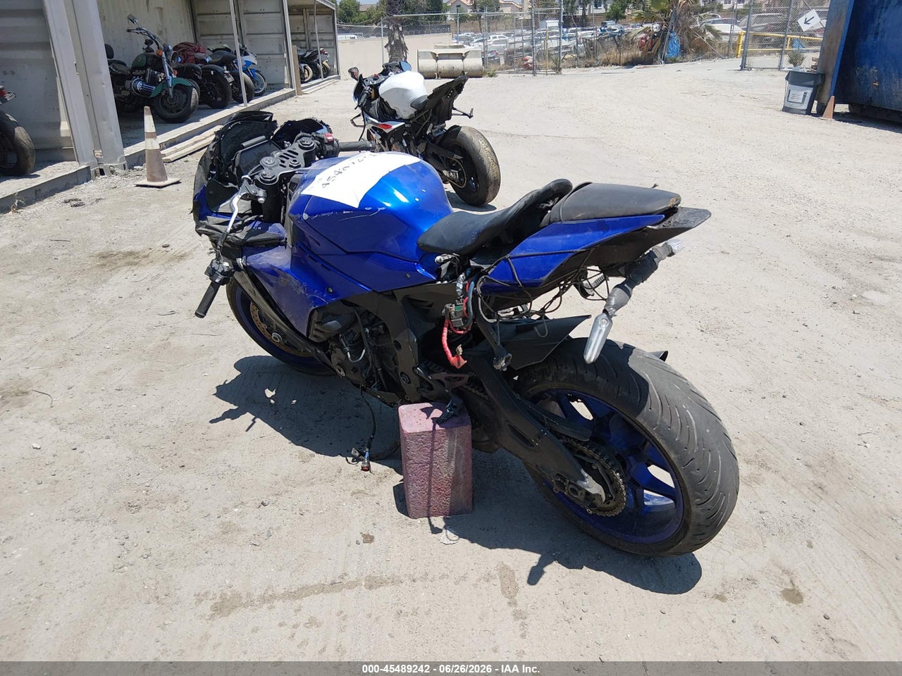2023 YAMAHA YZFR1   · 3/10