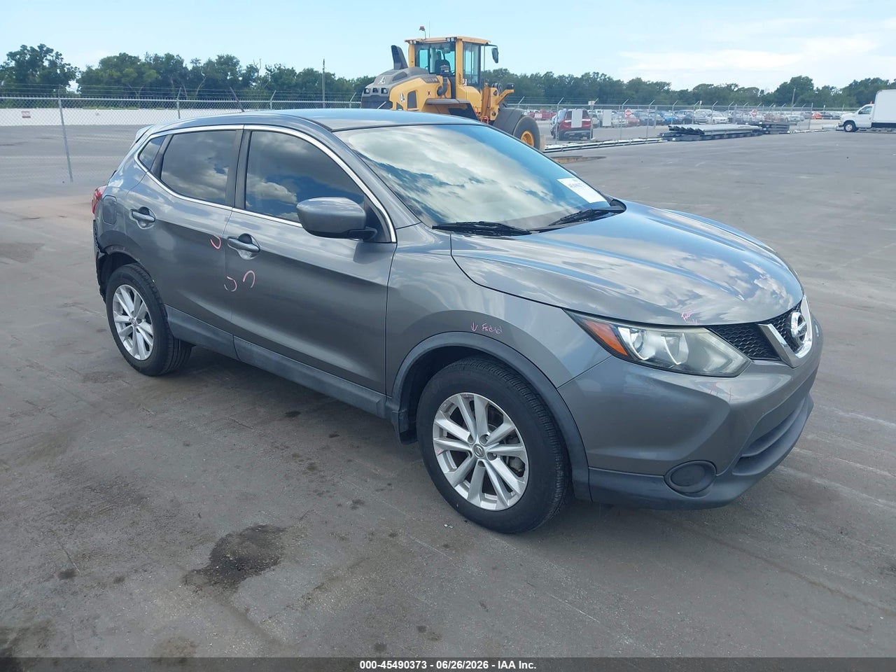 JN1BJ1CP7JW****** · 2018 NISSAN ROGUE SPORT S