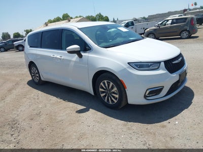2C4RC1L7XPR****** · 2023 CHRYSLER PACIFICA HYBRID TOURING L