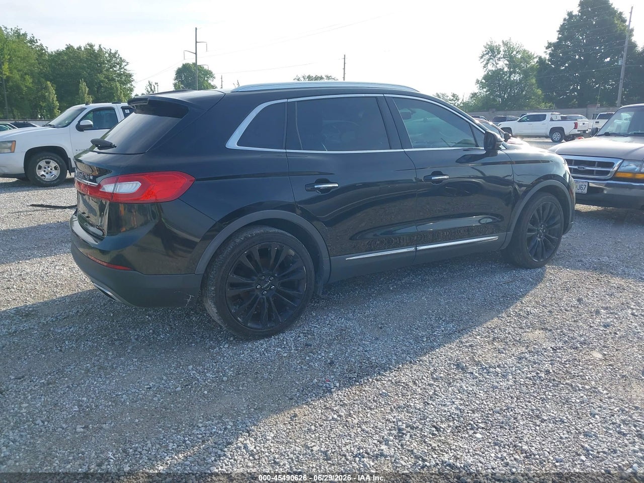 2016 LINCOLN MKX RESERVE · 4/11