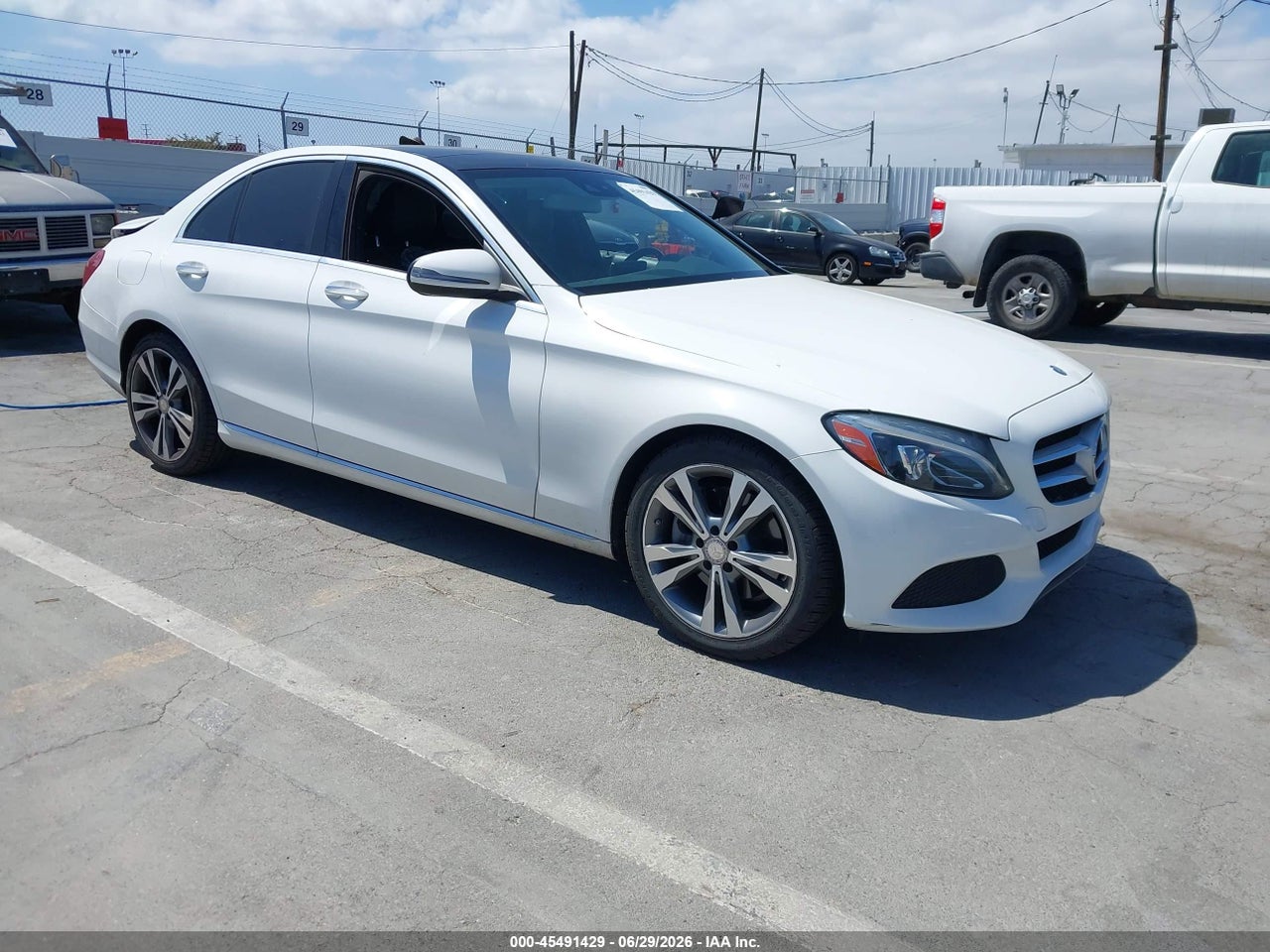 55SWF4JB2HU****** · 2017 MERCEDES-BENZ C 300