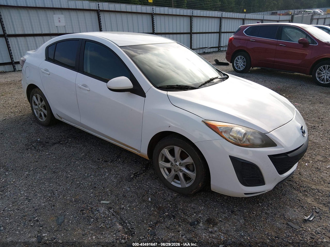 JM1BL1VG6B1****** · 2011 MAZDA MAZDA3 I TOURING