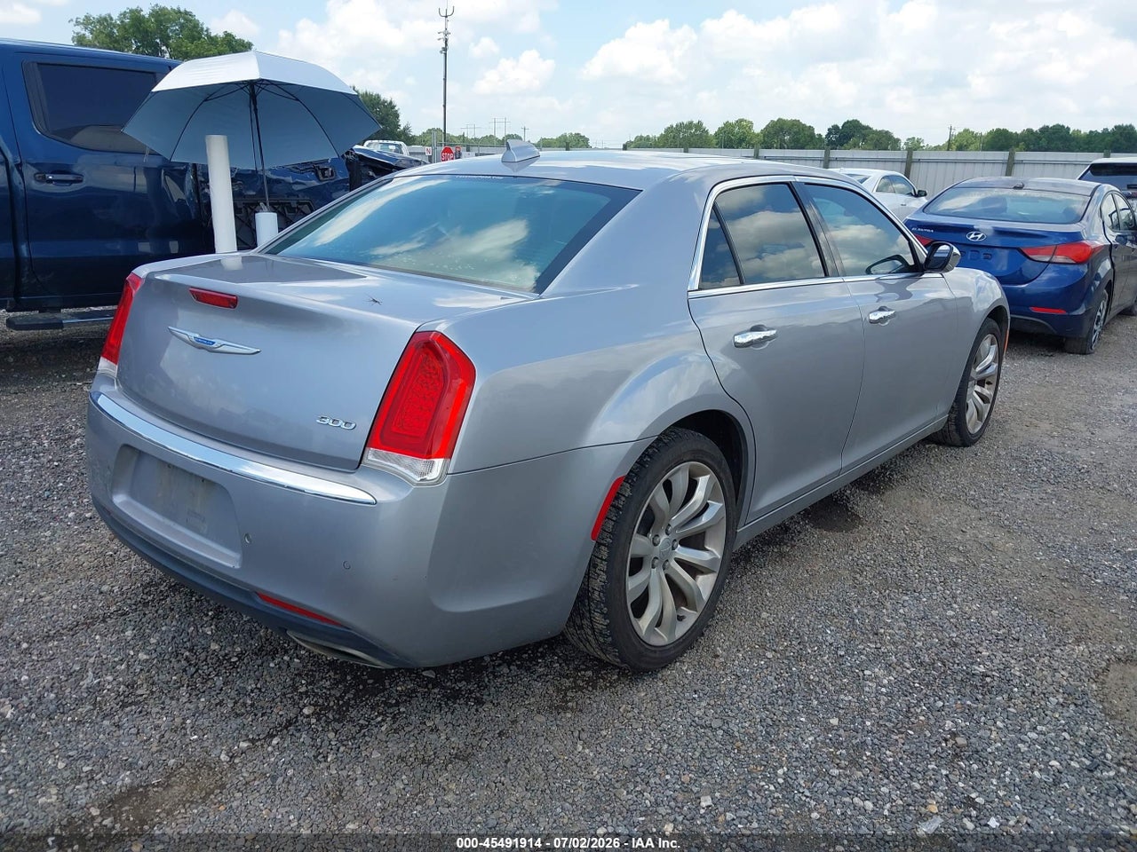 2018 CHRYSLER 300 LIMITED · 4/6