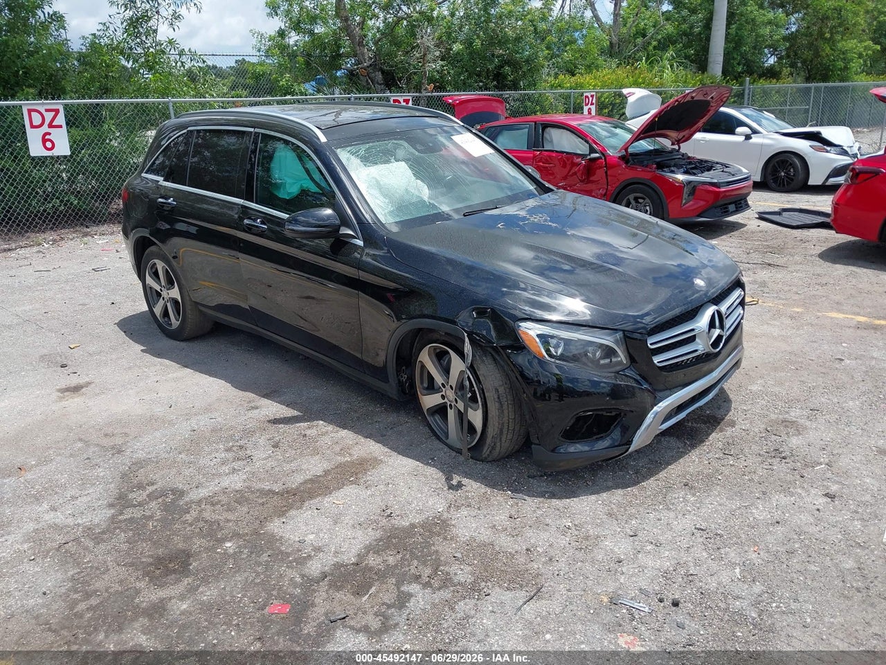 WDC0G4JB5GF****** · 2016 MERCEDES-BENZ GLC 300