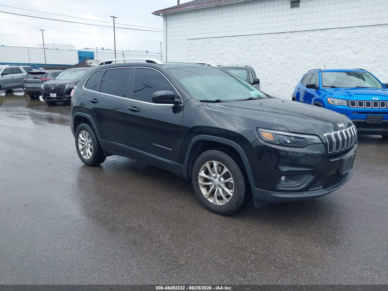 1C4PJMCB7KD****** · 2019 JEEP CHEROKEE LATITUDE 4X4