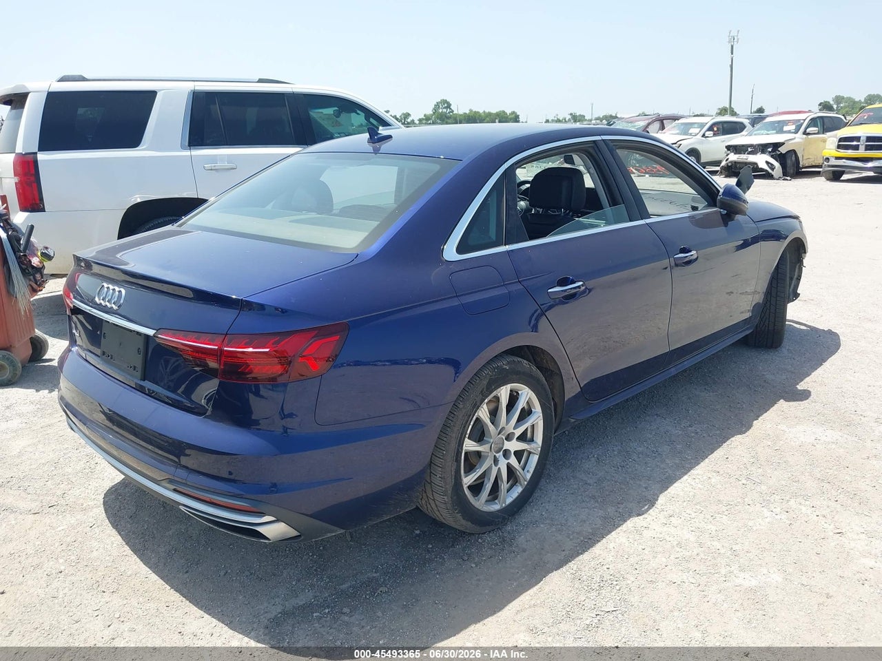 2020 AUDI A4 PREMIUM 40 TFSI FRONT-WHEEL DRIVE S TRONIC · 4/11