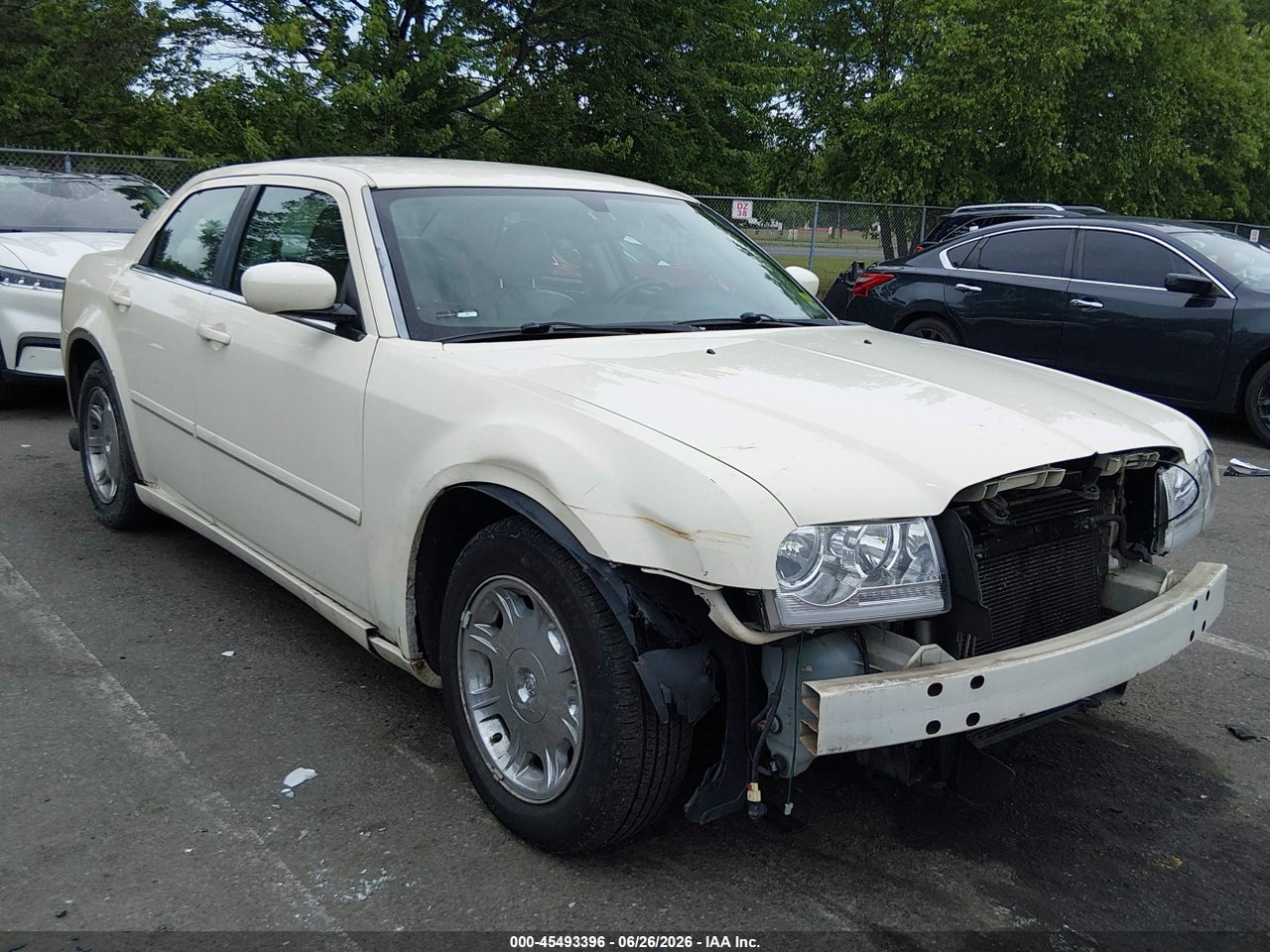 2C3JA53G75H****** · 2005 CHRYSLER 300 TOURING