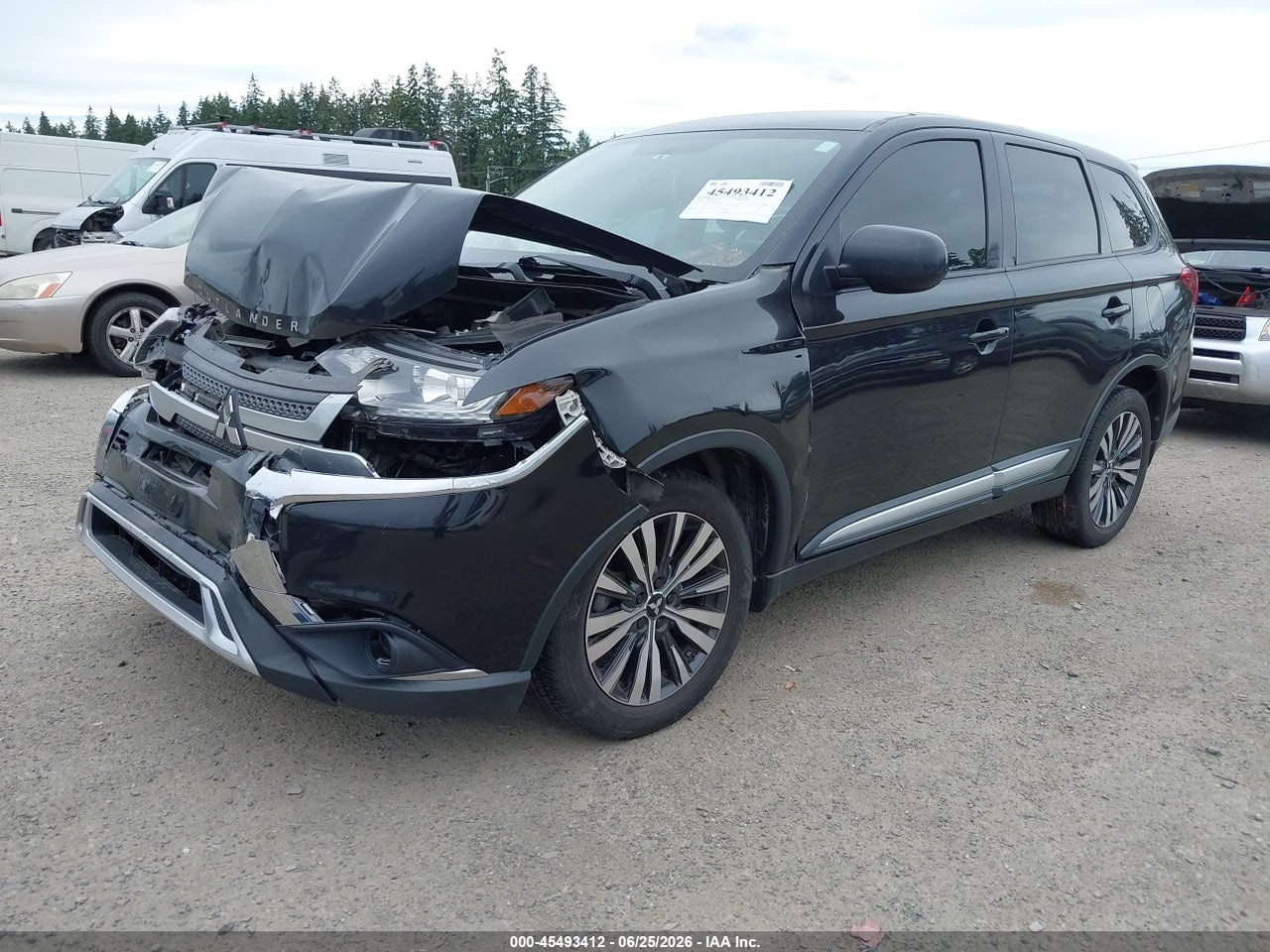 2019 MITSUBISHI OUTLANDER ES · 2/11