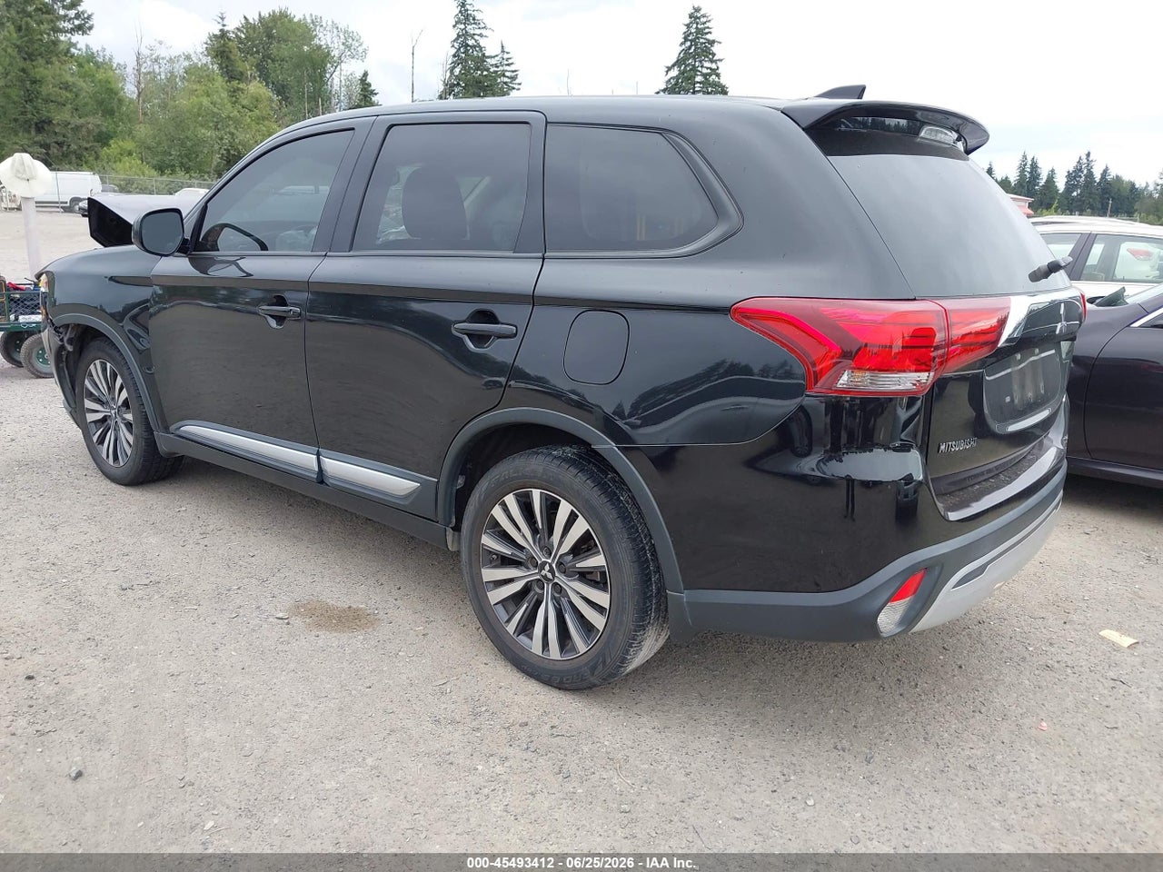 2019 MITSUBISHI OUTLANDER ES · 3/11