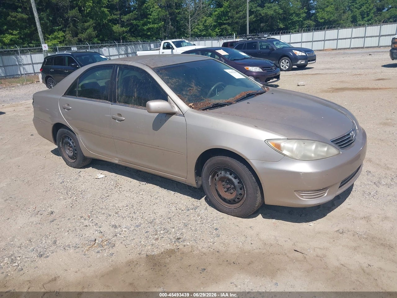 4T1BE32K65U****** · 2005 TOYOTA CAMRY LE