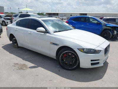 2017 JAGUAR XE 25T