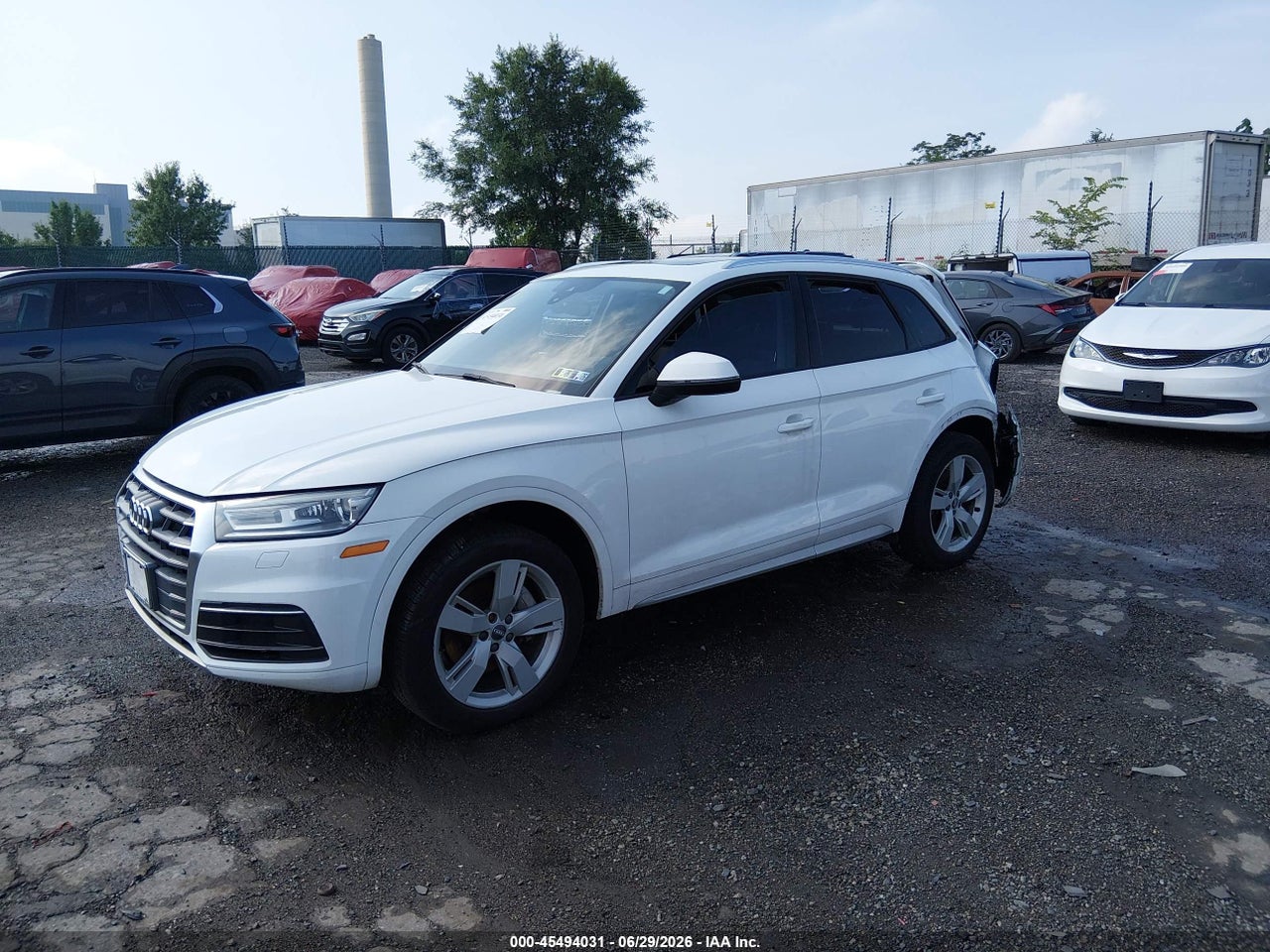 2018 AUDI Q5 2.0T PREMIUM/2.0T TECH PREMIUM · 2/10