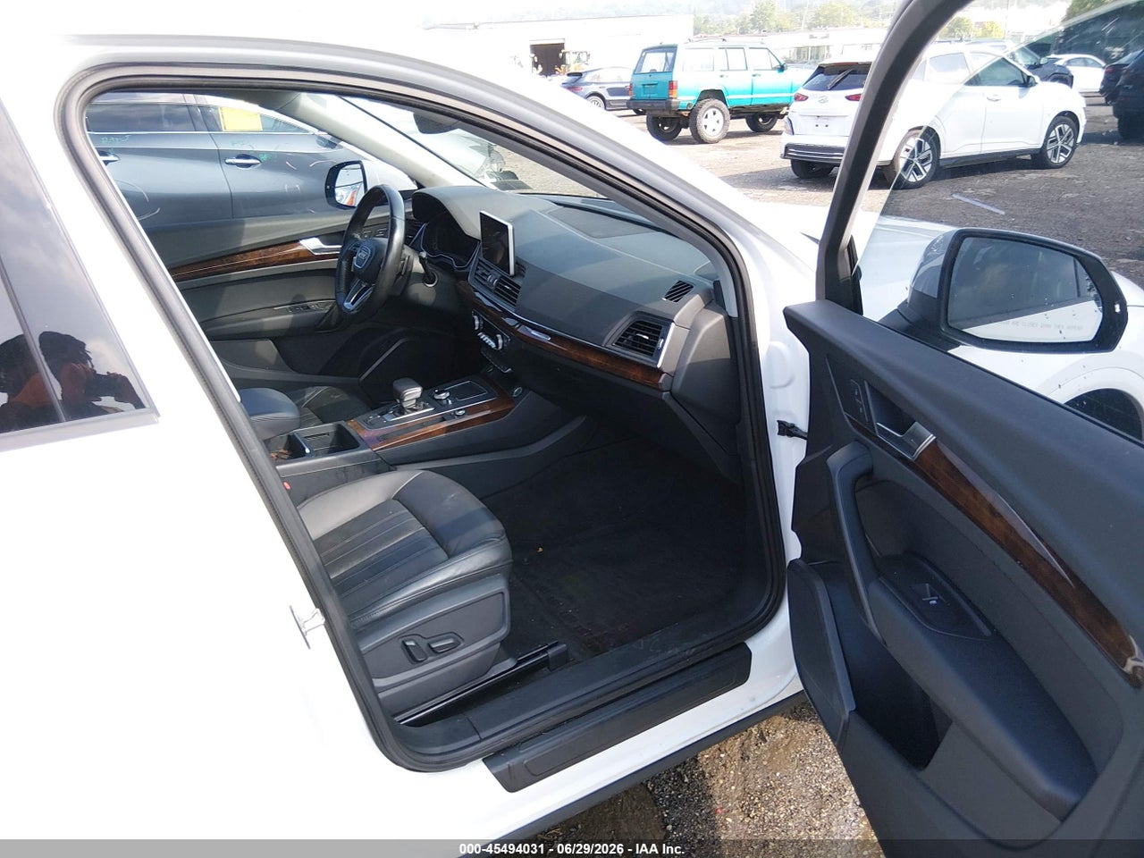 2018 AUDI Q5 2.0T PREMIUM/2.0T TECH PREMIUM · 5/10