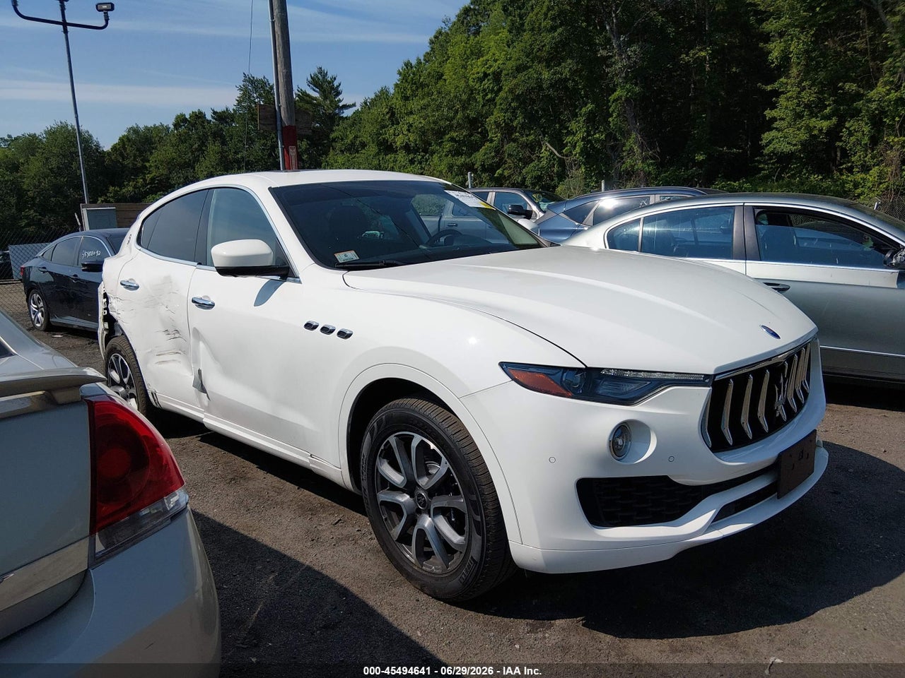 ZN661YUA8LX****** · 2020 MASERATI LEVANTE S