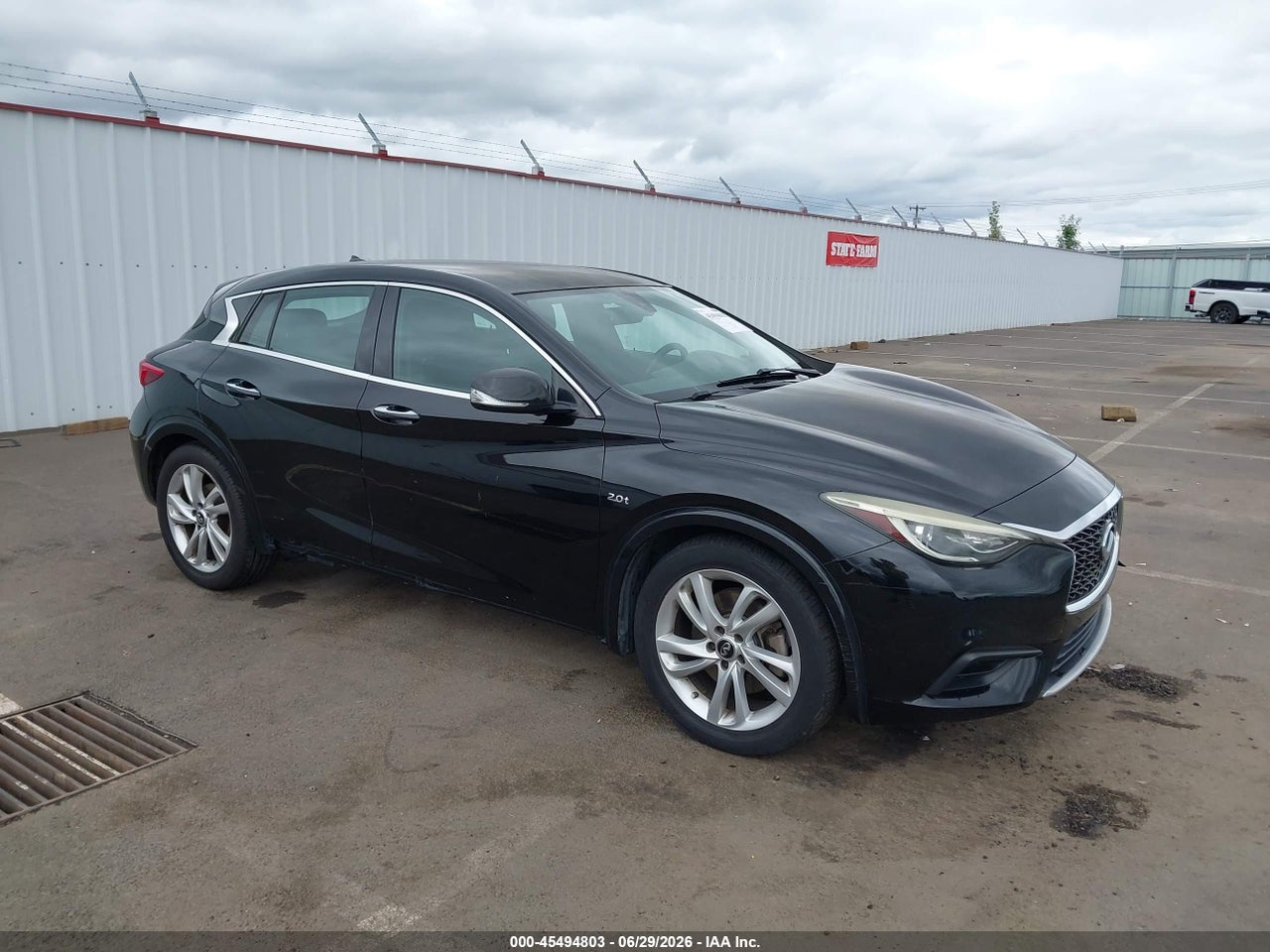 SJKCH5CP1HA****** · 2017 INFINITI QX30