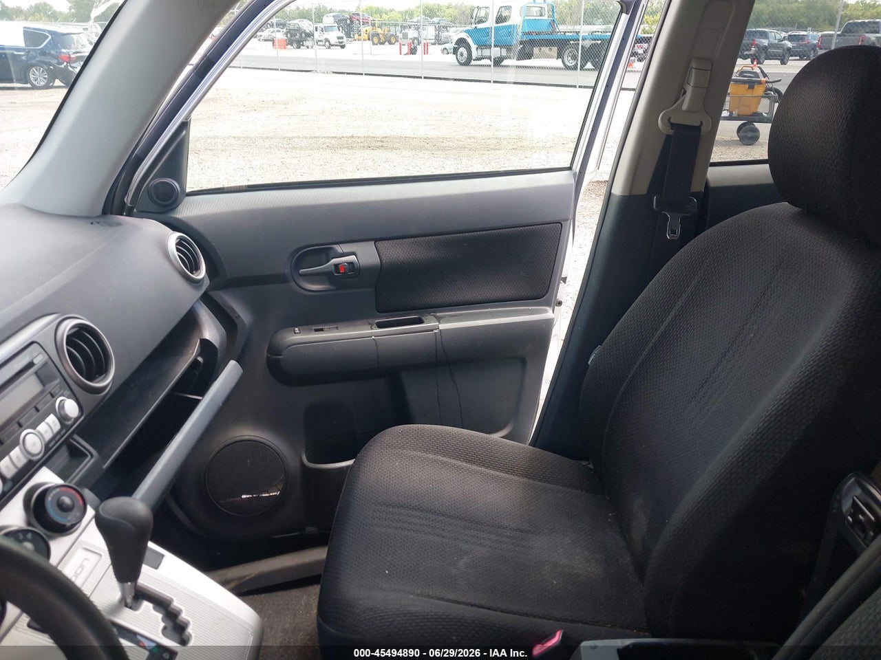 2009 SCION XB · 5/11
