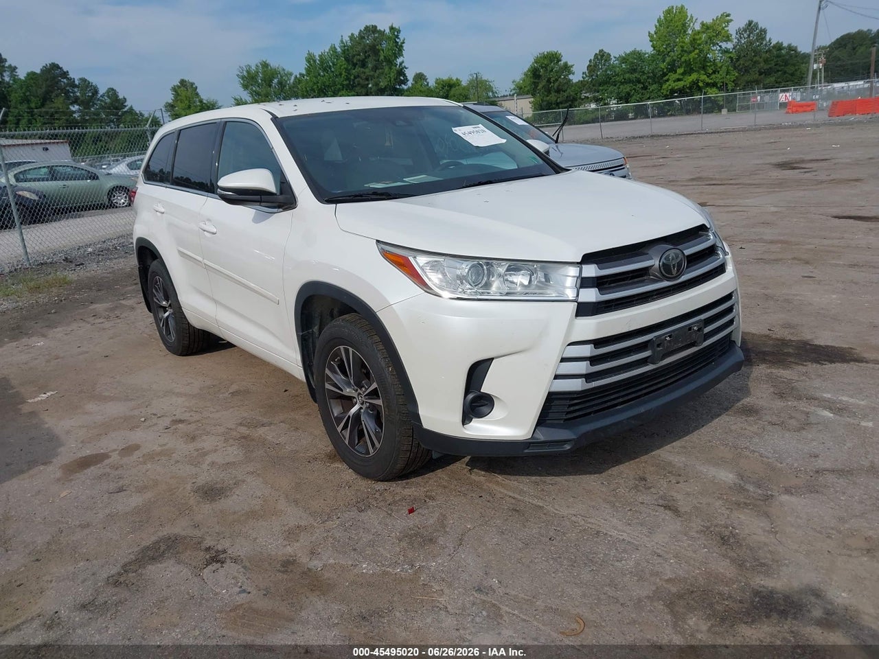 5TDBZRFH3JS****** · 2018 TOYOTA HIGHLANDER LE