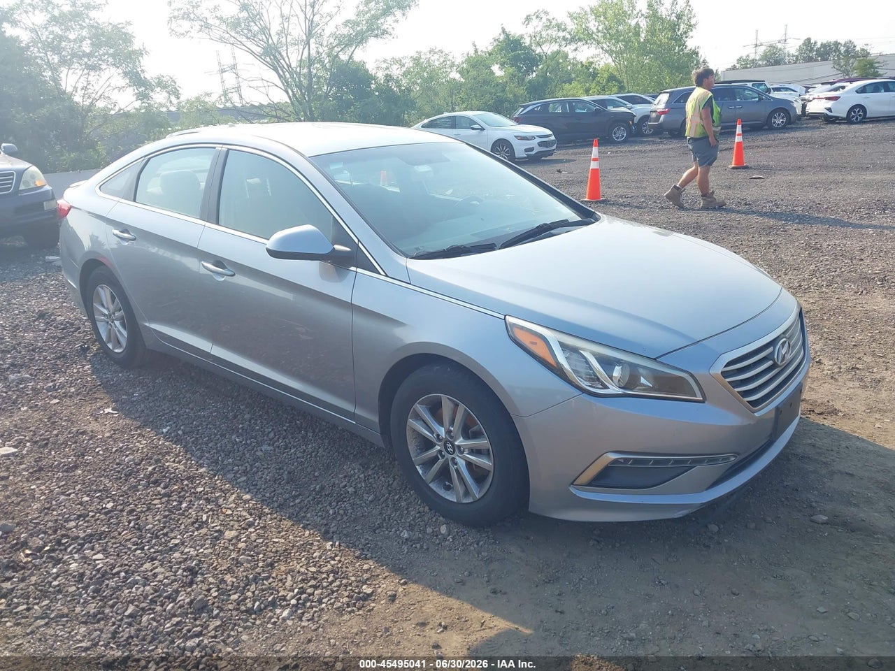 5NPE24AF4FH****** · 2015 HYUNDAI SONATA SE