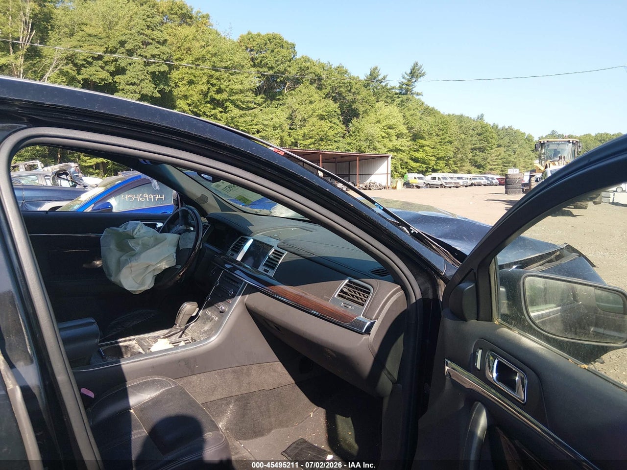 2011 LINCOLN MKS   · 5/10