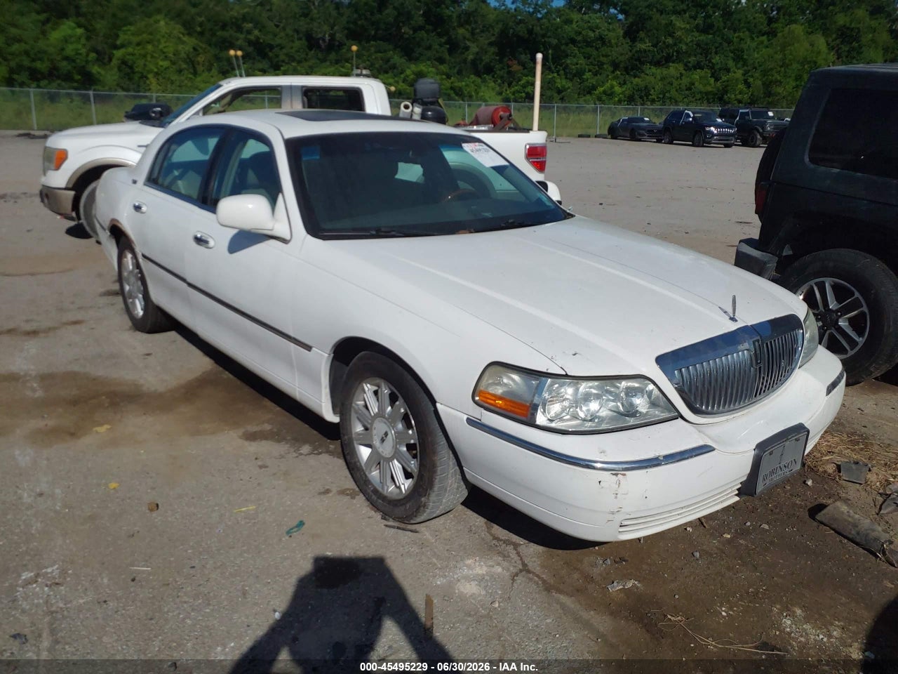 1LNHM82W67Y****** · 2007 LINCOLN TOWN CAR SIGNATURE LIMITED